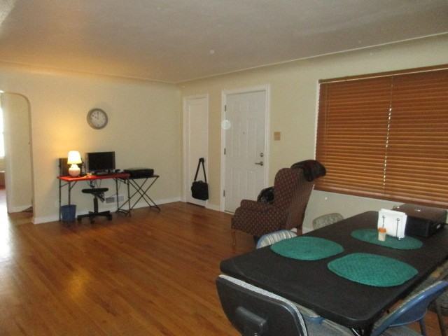 985 S Dale Ct - Photo 5 of 15