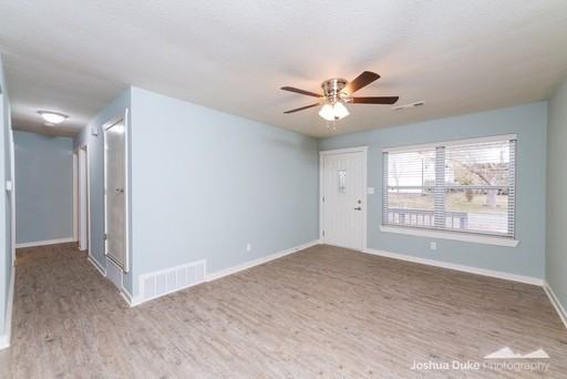 935 S Wood Ave - Photo 4 of 27