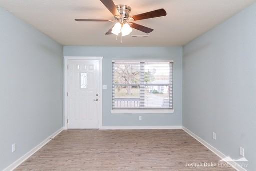 935 S Wood Ave - Photo 5 of 27