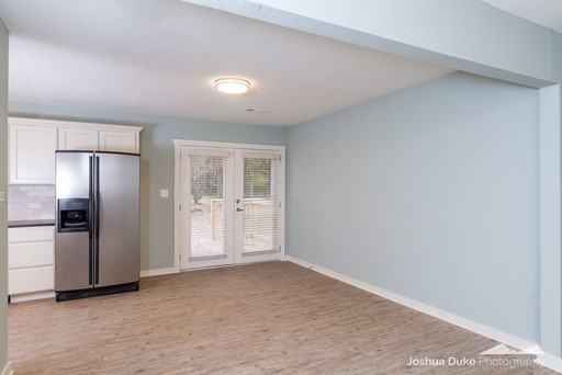 935 S Wood Ave - Photo 7 of 27