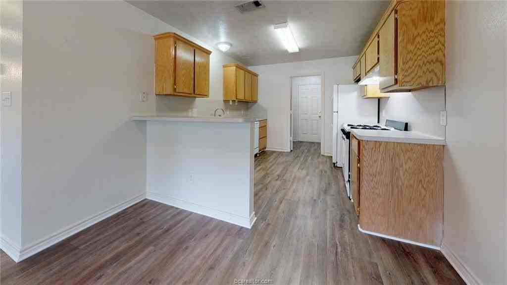 3623 Elaine Dr - Photo 7 of 20