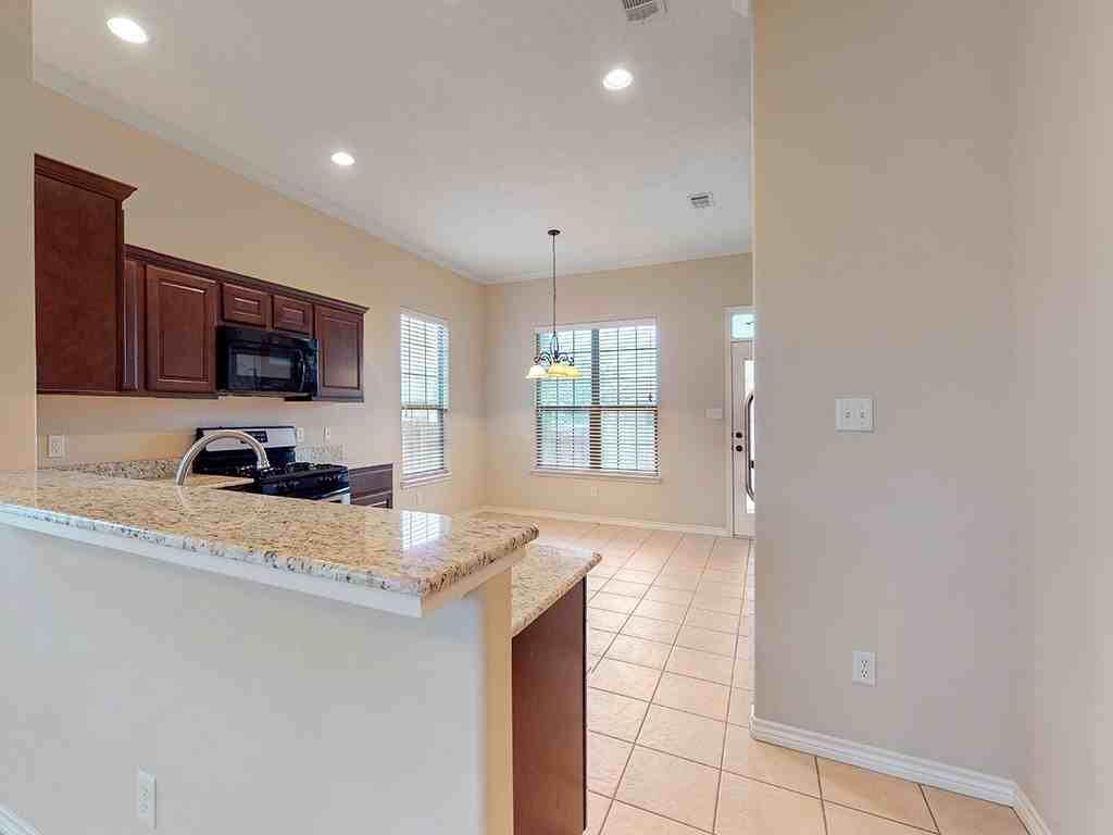 4216 Candace Ct - Photo 4 of 28