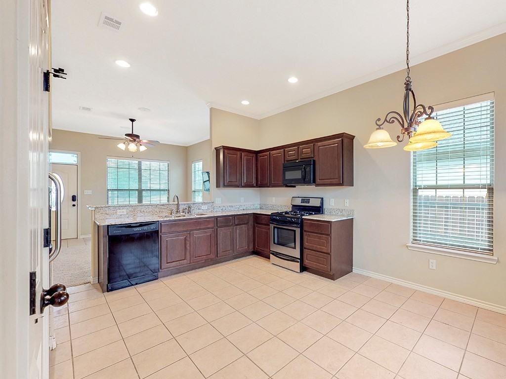 4216 Candace Ct - Photo 6 of 28