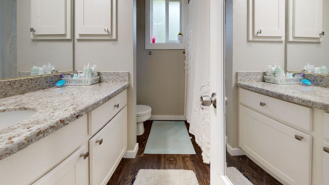 900 Autumn Cir #B - Photo 4 of 6