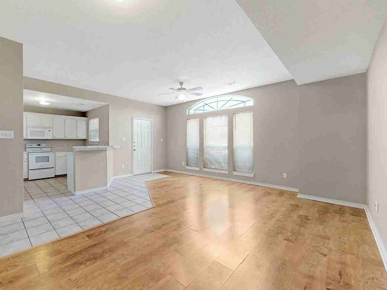 1421 Western Oaks Ct - Photo 4 of 46