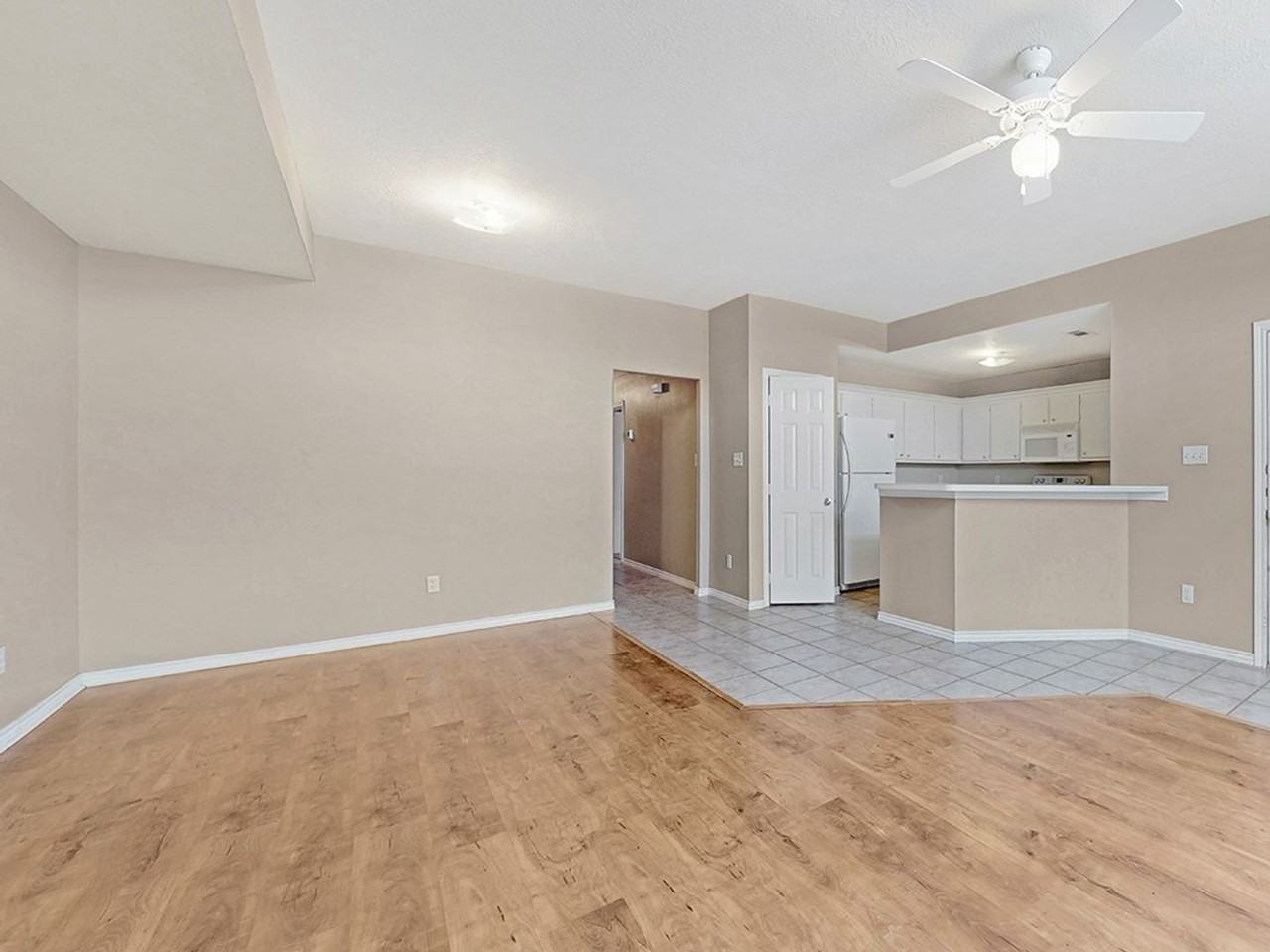 1421 Western Oaks Ct - Photo 6 of 46