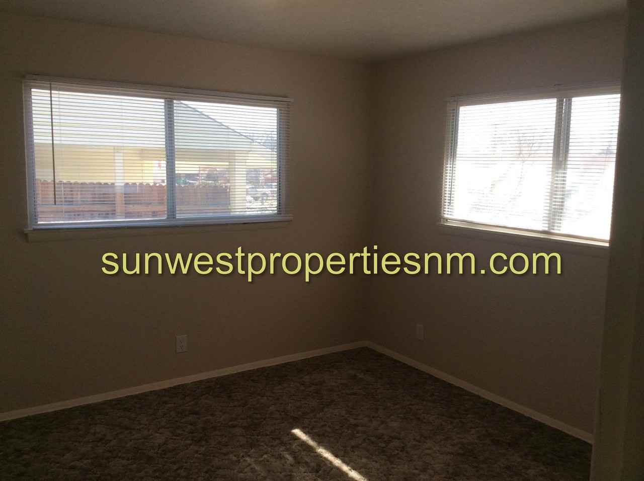 4020 E Douglas St - Photo 6 of 13