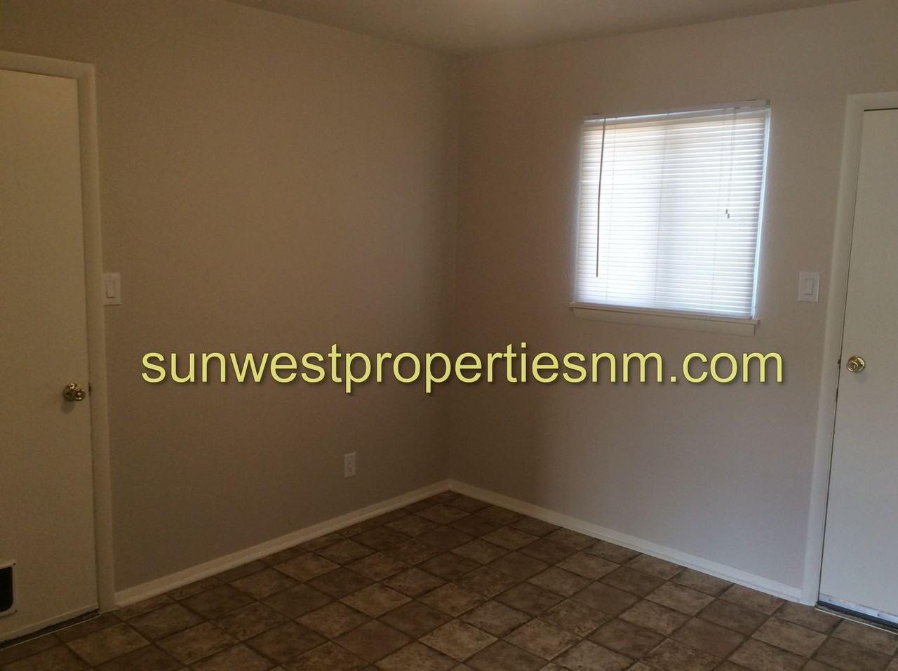 4020 E Douglas St - Photo 7 of 13