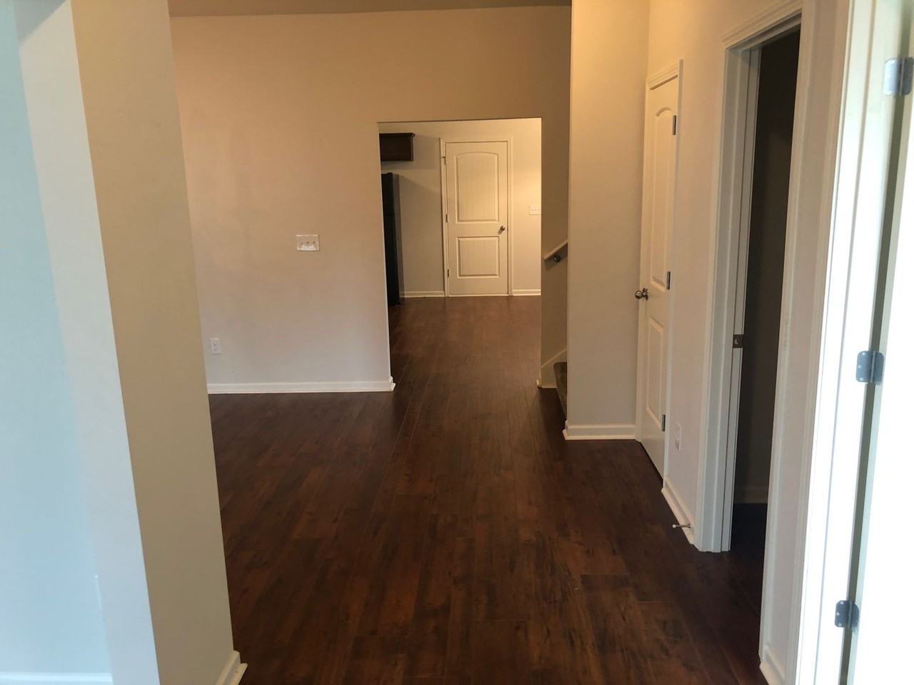 517 Tulip Ln - Photo 2 of 12