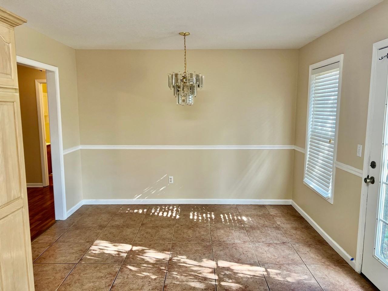 5611 Prospect Rd - Photo 7 of 15