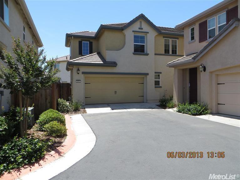 974 Latitude Ln - Photo 2 of 15