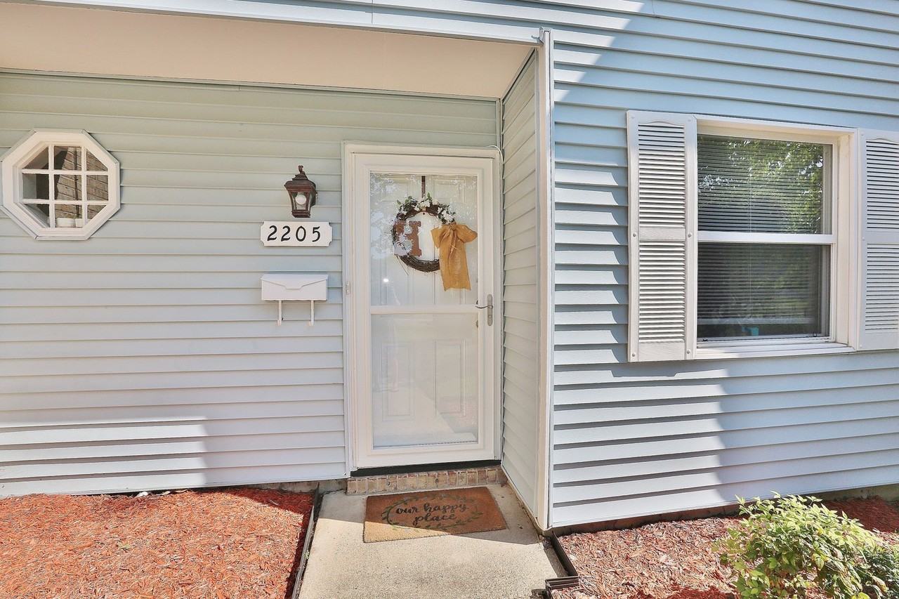 2205 Cannon Dr - Photo 2 of 29