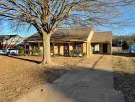 6050 Somerset Dr - Photo 1 of 1