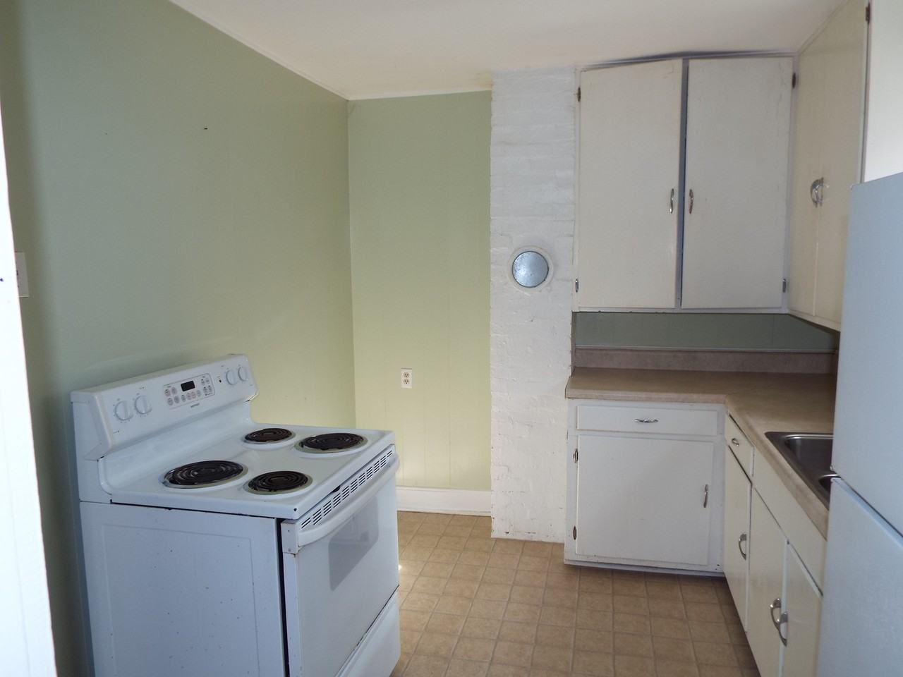 37 Shasta Dr - Photo 2 of 14