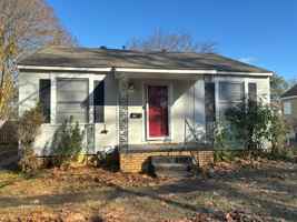 featured image of 224 E Linden St