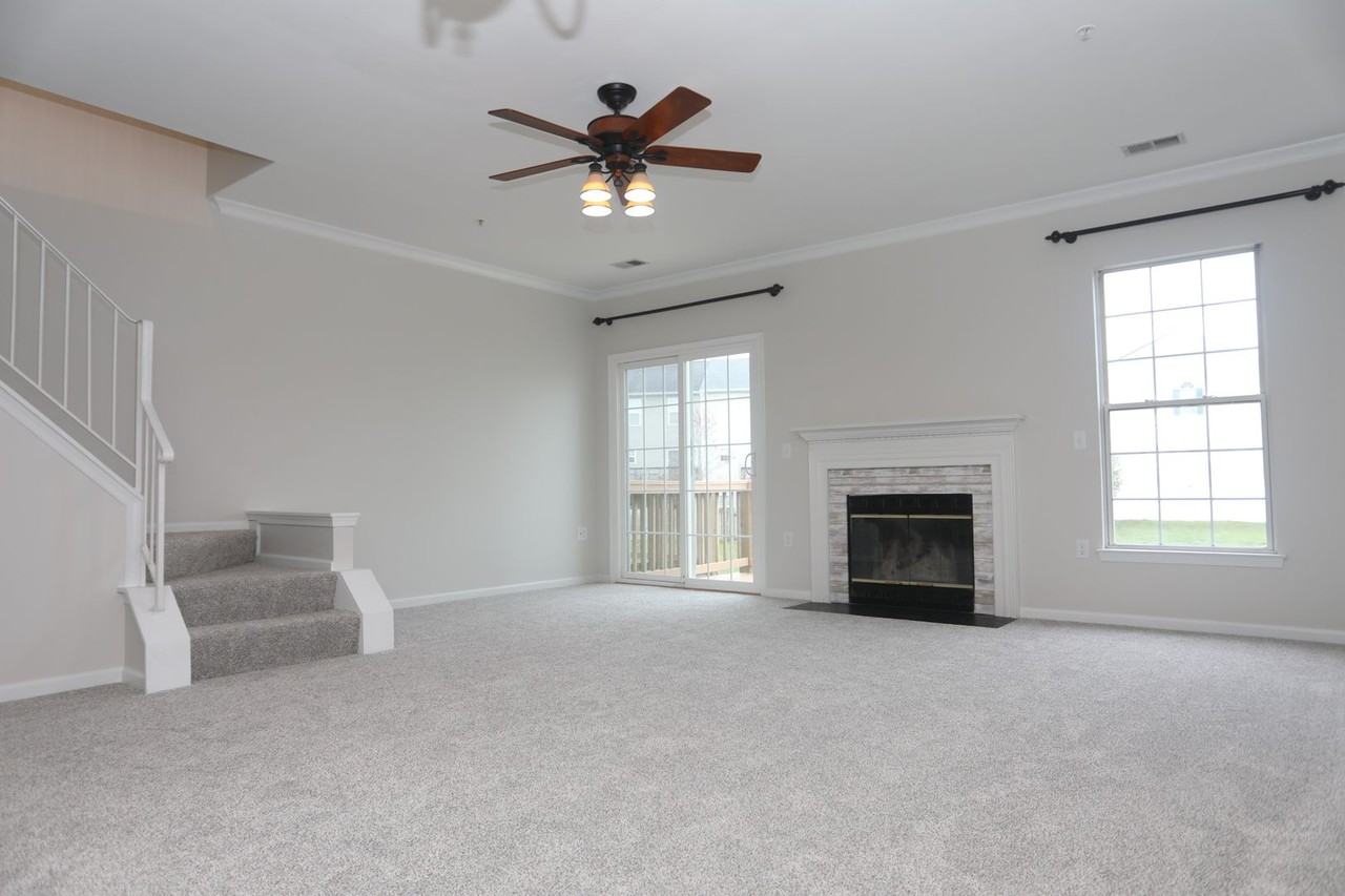 1228 Needham Ct - Photo 2 of 27