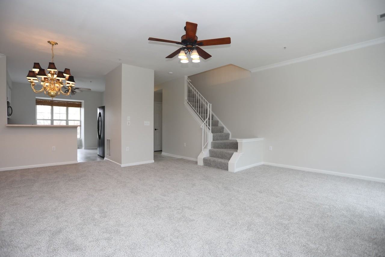 1228 Needham Ct - Photo 3 of 27