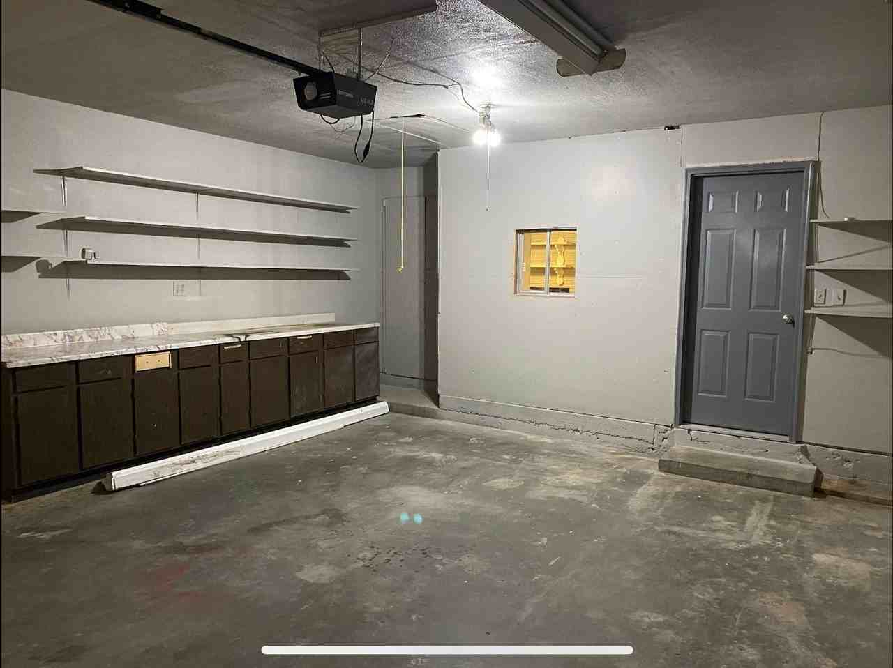 1524 S 68th East Ave - Photo 5 of 17