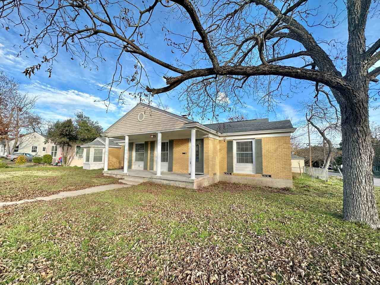 1301 N 2nd St - Photo 2 of 47