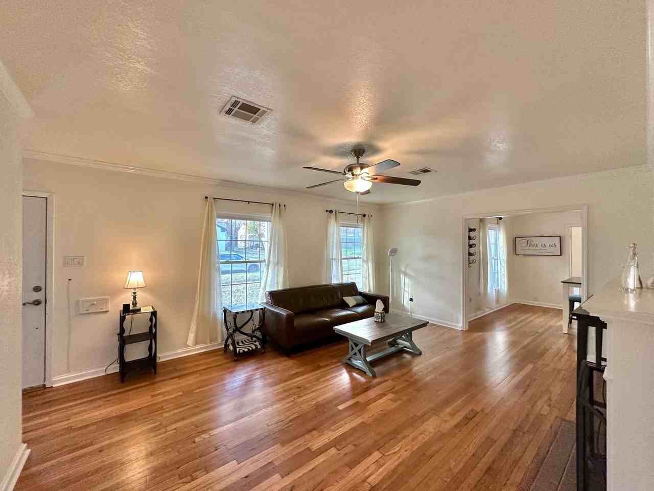 1301 N 2nd St - Photo 4 of 47