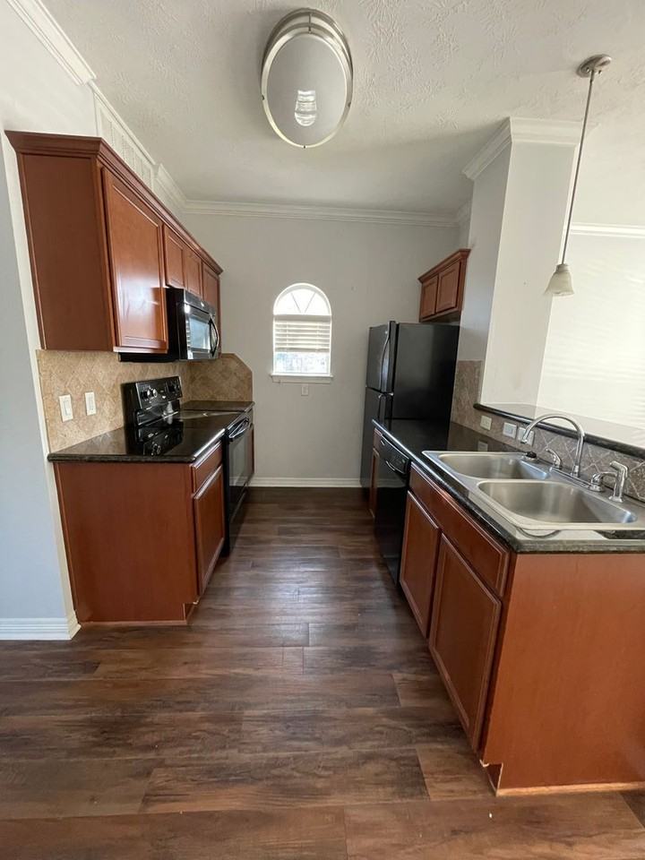 1198 Jones Butler Rd #2211 - Photo 5 of 10