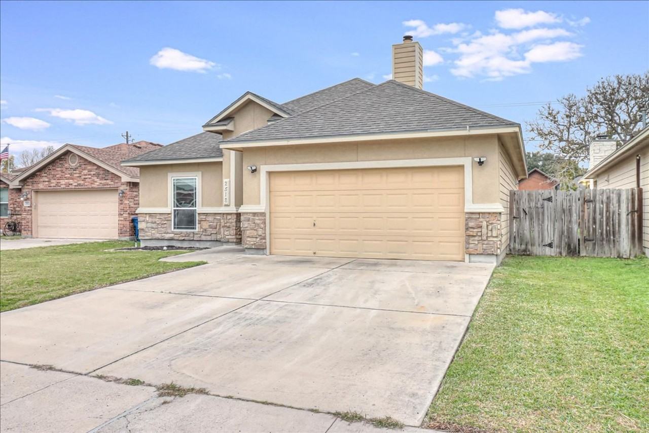 2518 Date Palm Dr - Photo 3 of 50