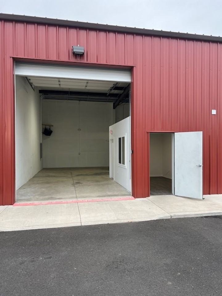 967 Lawnsdale Rd - Photo 7 of 14