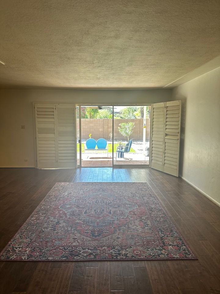 5118 N 18th Pl - Photo 7 of 33