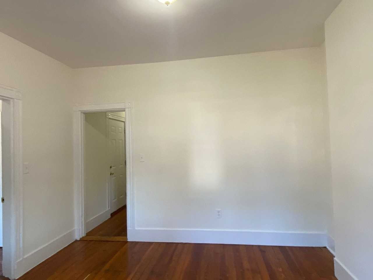 77 Brighton Ave - Photo 7 of 40