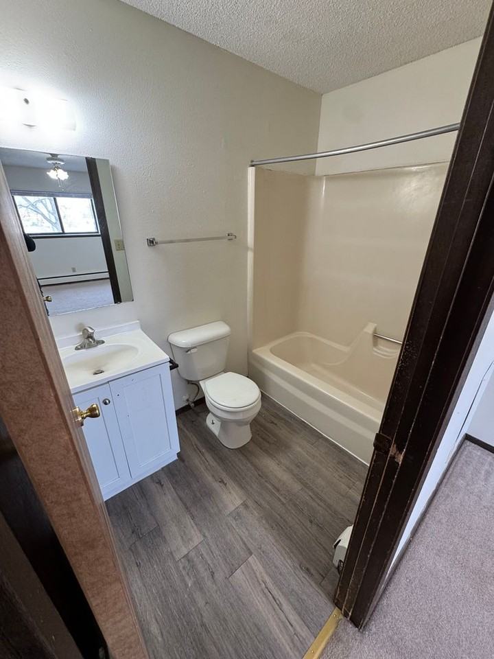 Meadowview Apartments - Photo 5 of 5