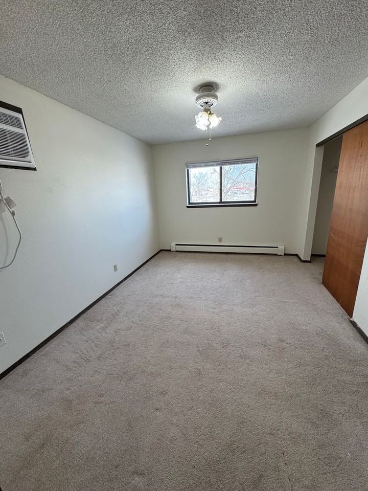 Meadowview Apartments - Photo 4 of 5