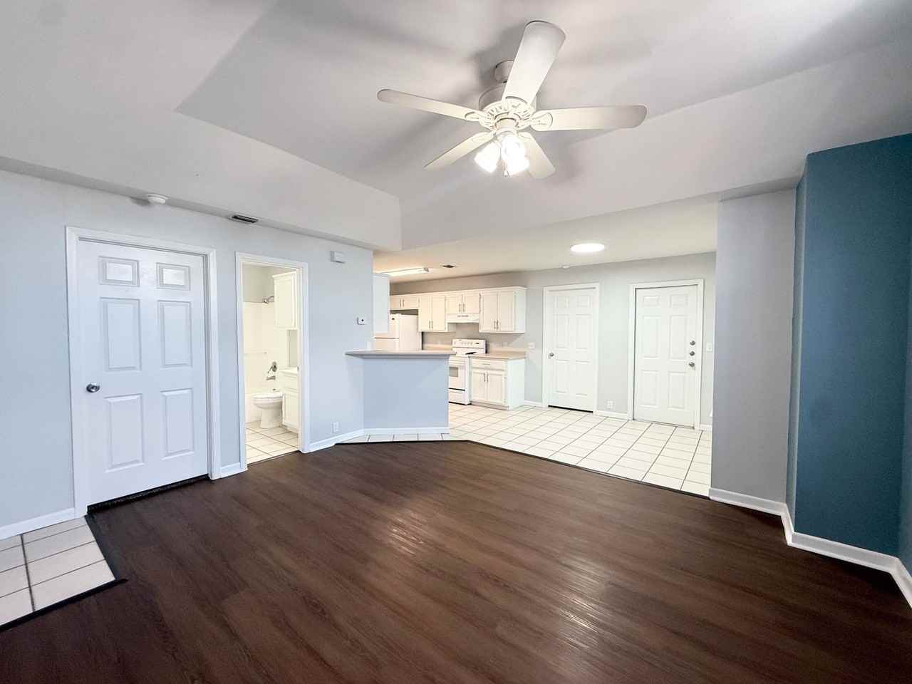 Cedarwood Apartments - Photo 4 of 9