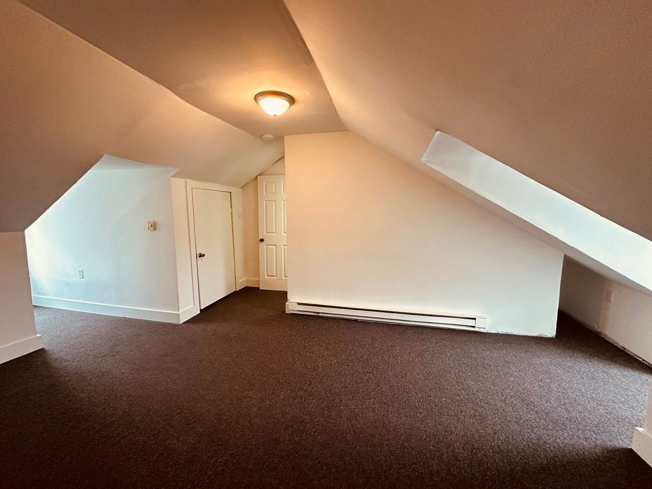 118 S Queen St - Photo 6 of 10