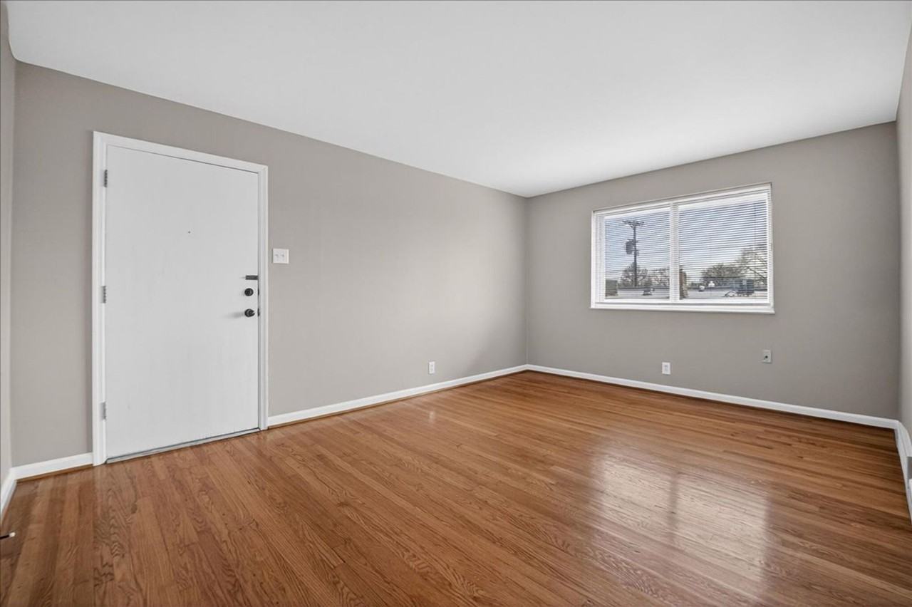 2630 Hope Ave - Photo 3 of 19