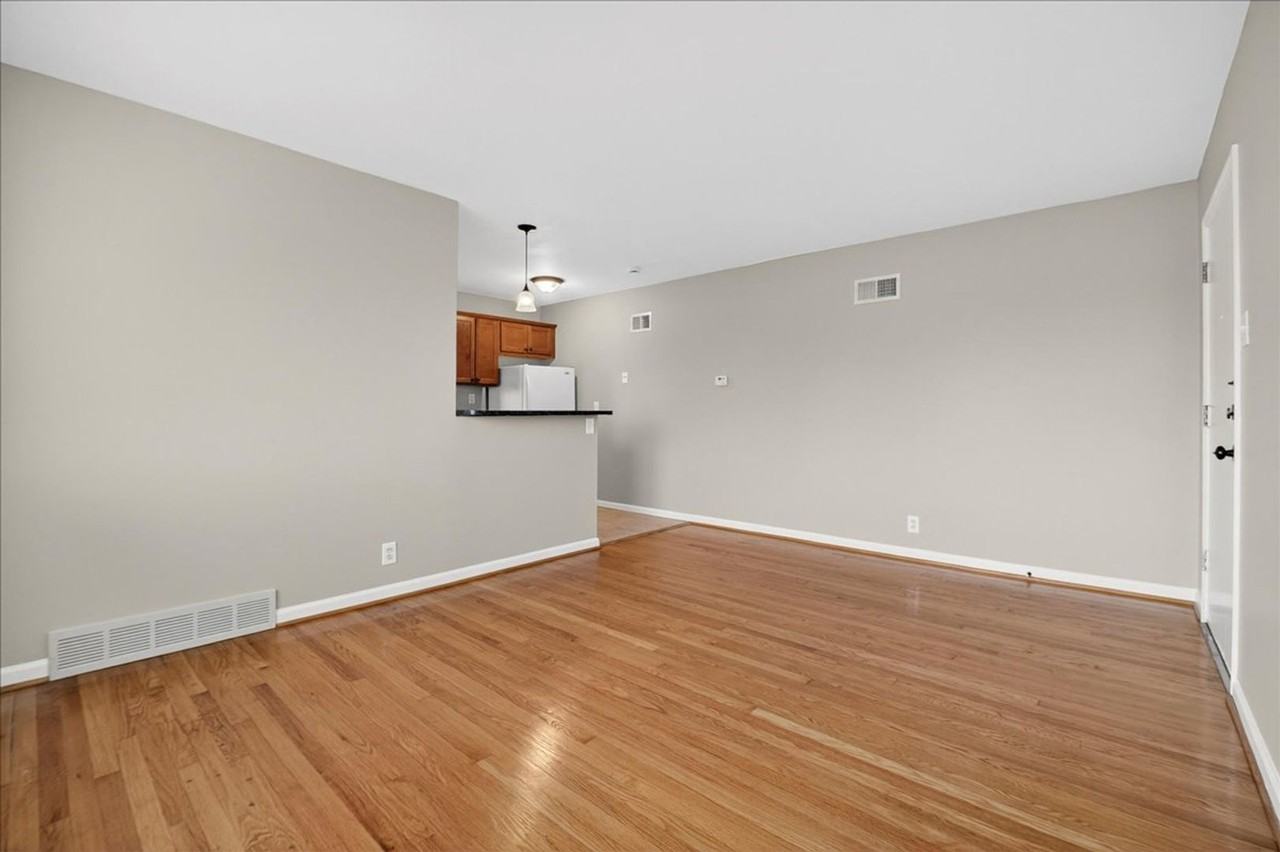 2630 Hope Ave - Photo 4 of 19