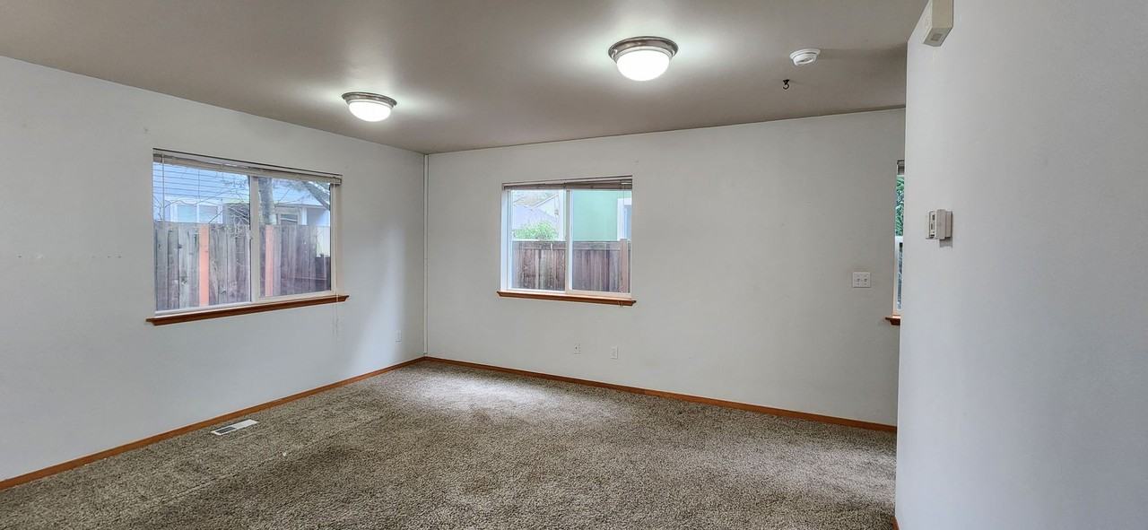 20705 Circle Bluff Dr - Photo 7 of 16