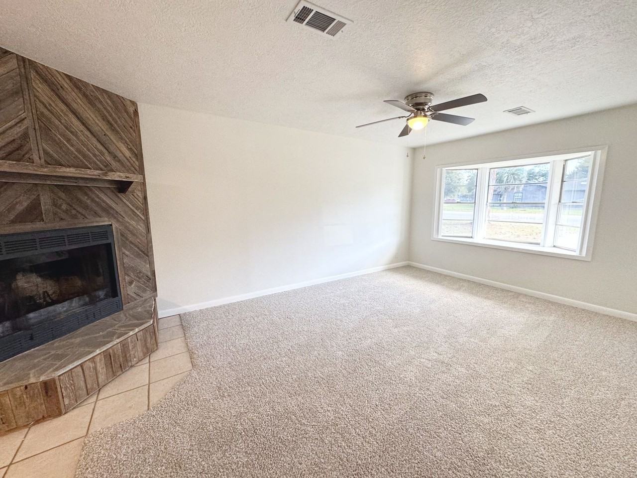 3012 3012 Gary Ave - 3012 Gary Ave, Nederland, TX 77627 - Photo 4 of 21