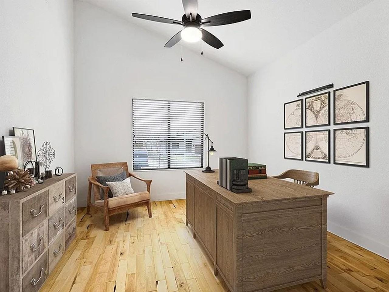 105 105 & 107 E. Maplewood Ln. - Photo 7 of 22