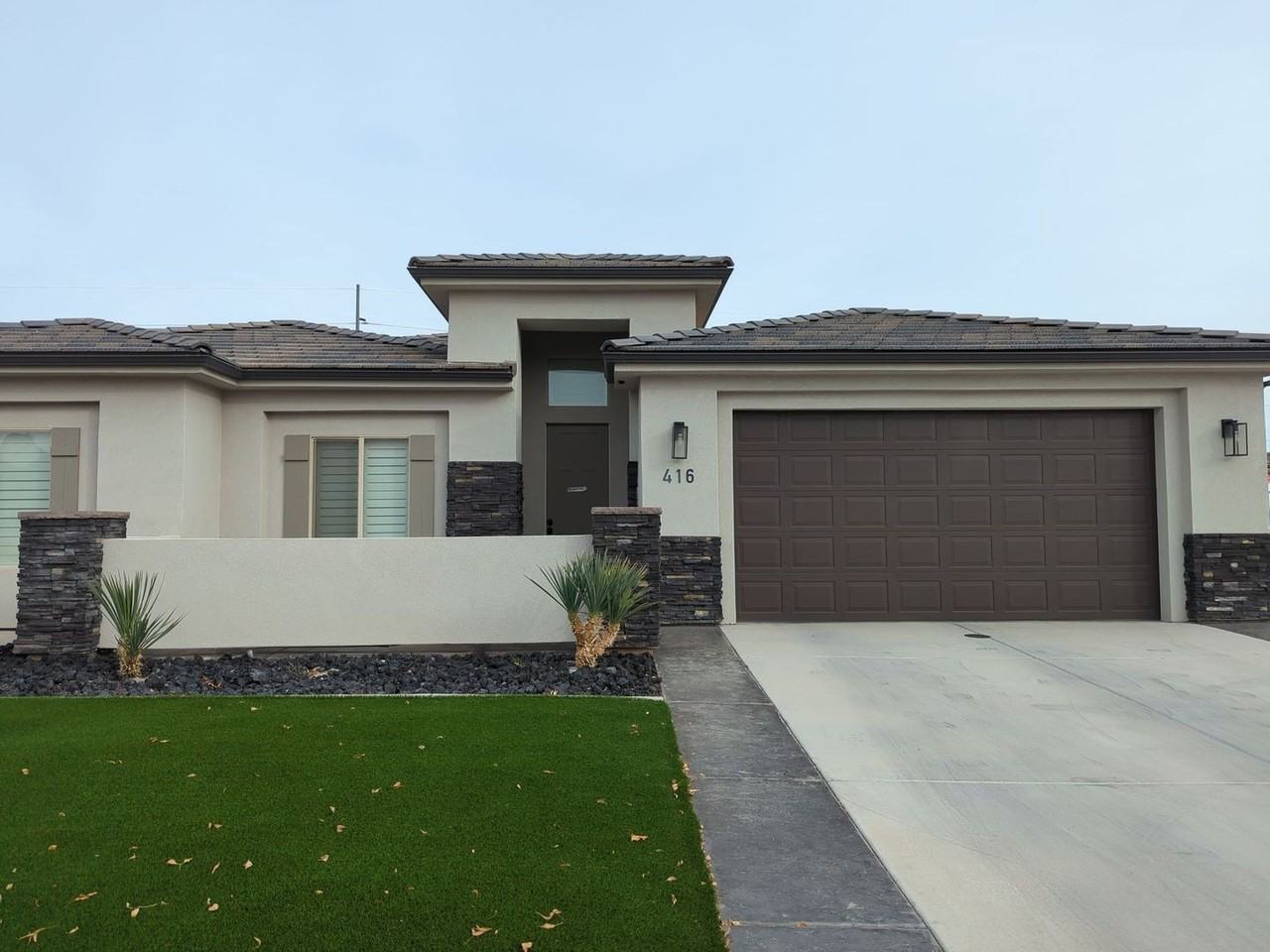 416 N 2720 E - Photo 4 of 6