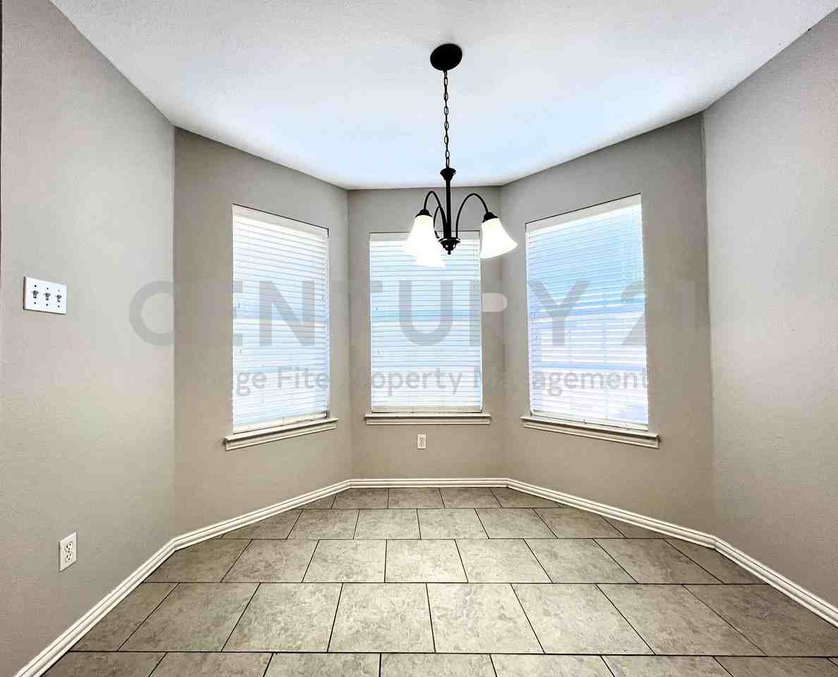 2023 Brooke Dr - Photo 3 of 11