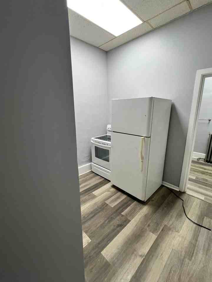 6005 Torresdale Ave - Photo 3 of 15