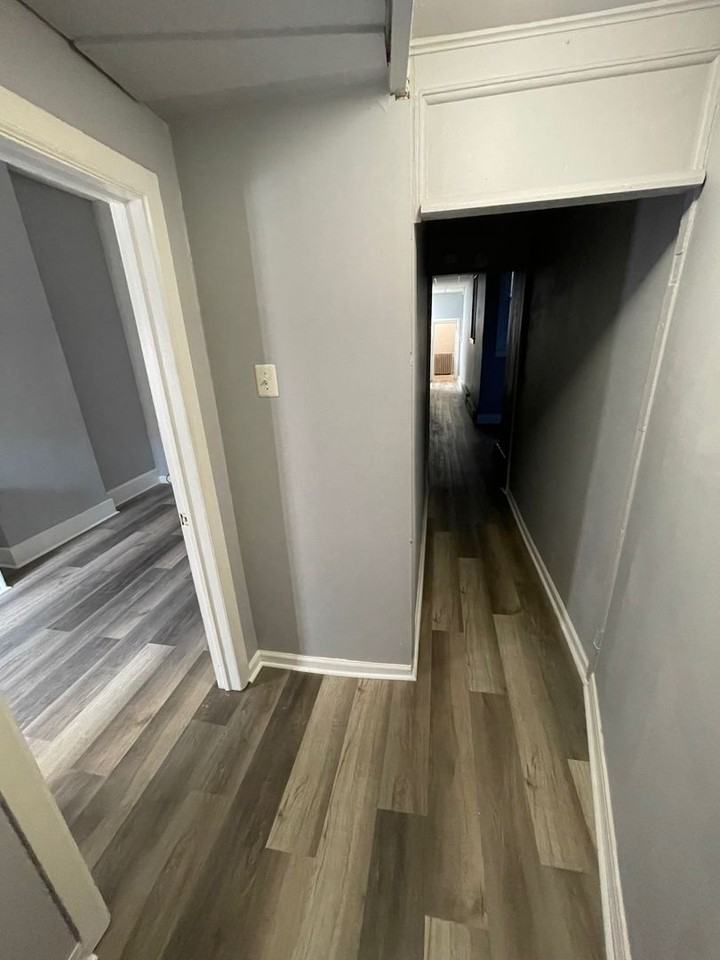 6005 Torresdale Ave - Photo 4 of 15