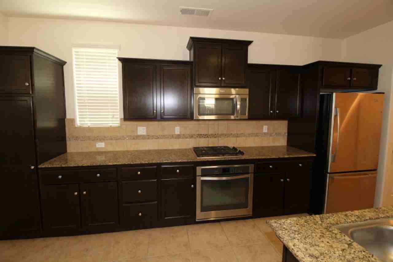 1529 N Rendezvous Way - Photo 4 of 17