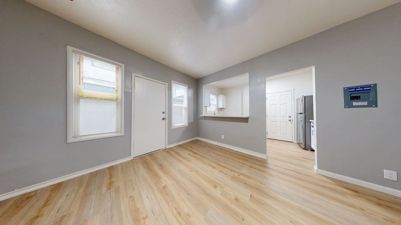 146 Grand Ave - Photo 2 of 19