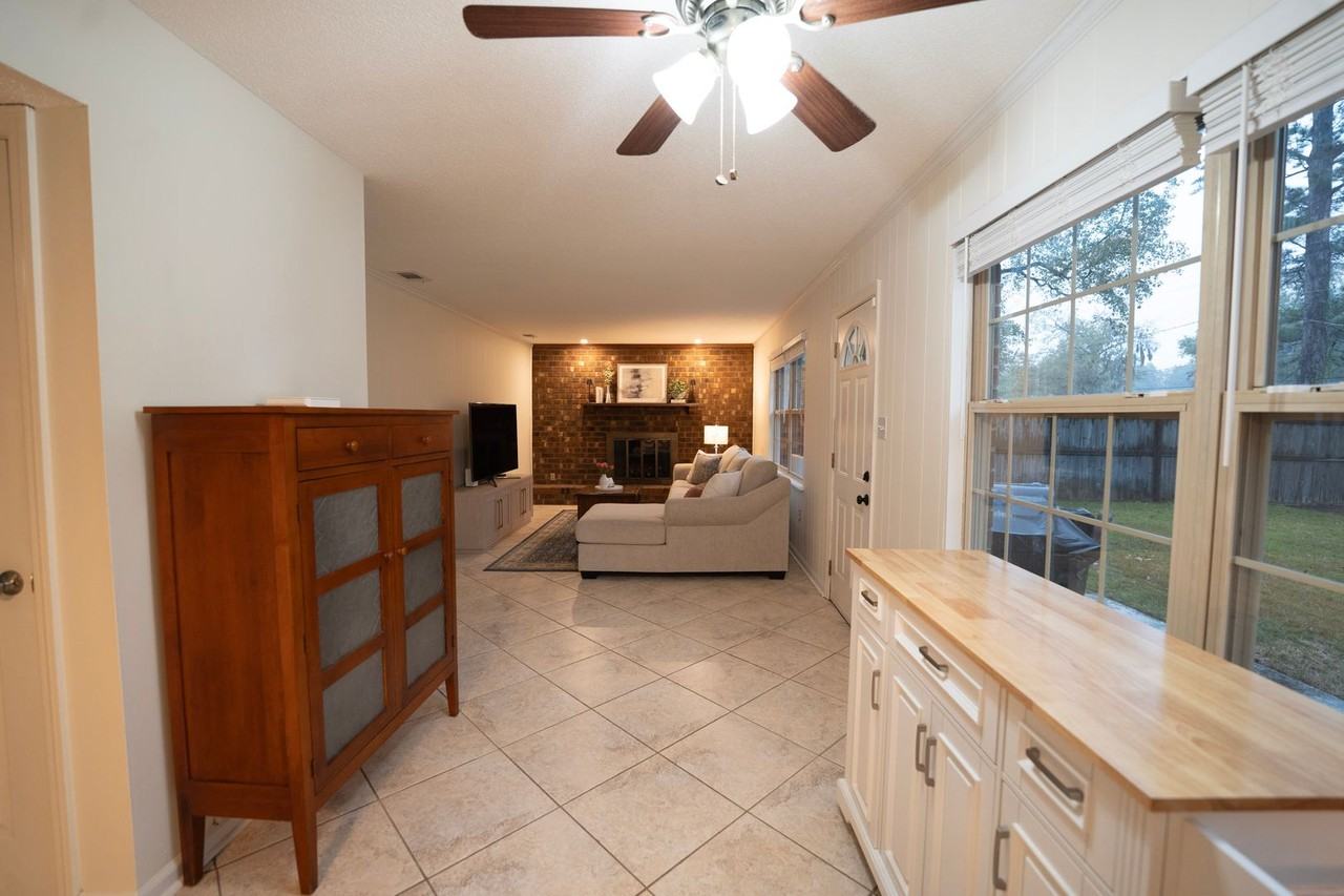 808 Birchwood Rd - Photo 6 of 28