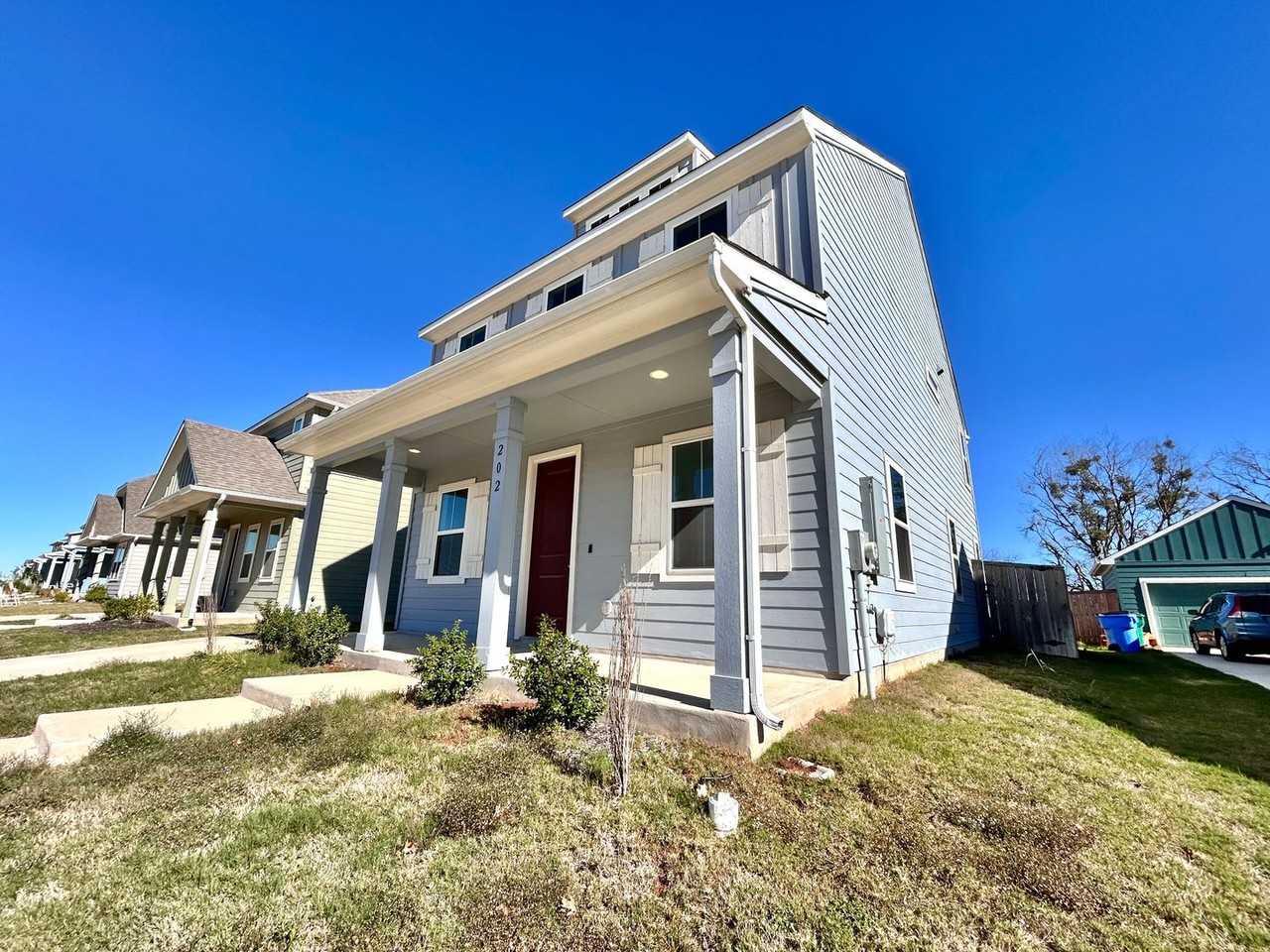 202 Pebble Stream Pass - Photo 4 of 36