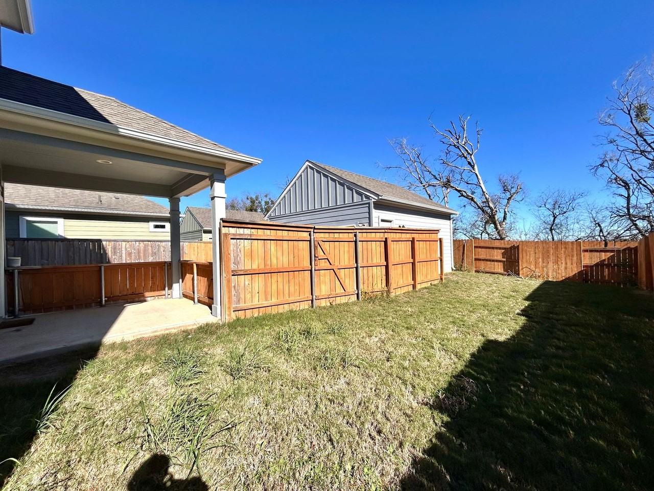 202 Pebble Stream Pass - Photo 7 of 36