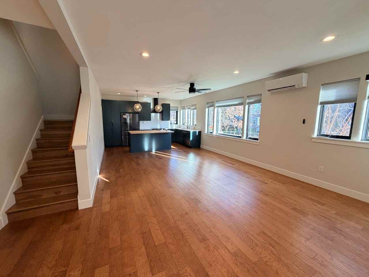 6277 Se 49th Ave - Photo 4 of 24