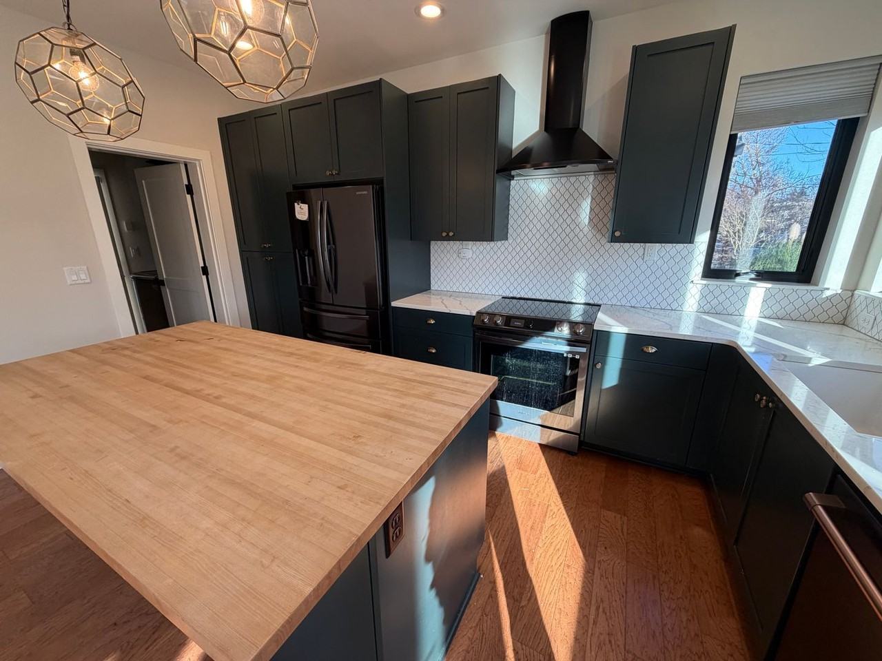 6277 Se 49th Ave - Photo 5 of 24