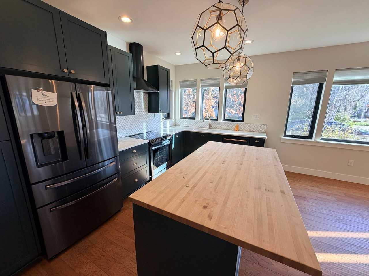 6277 Se 49th Ave - Photo 6 of 24